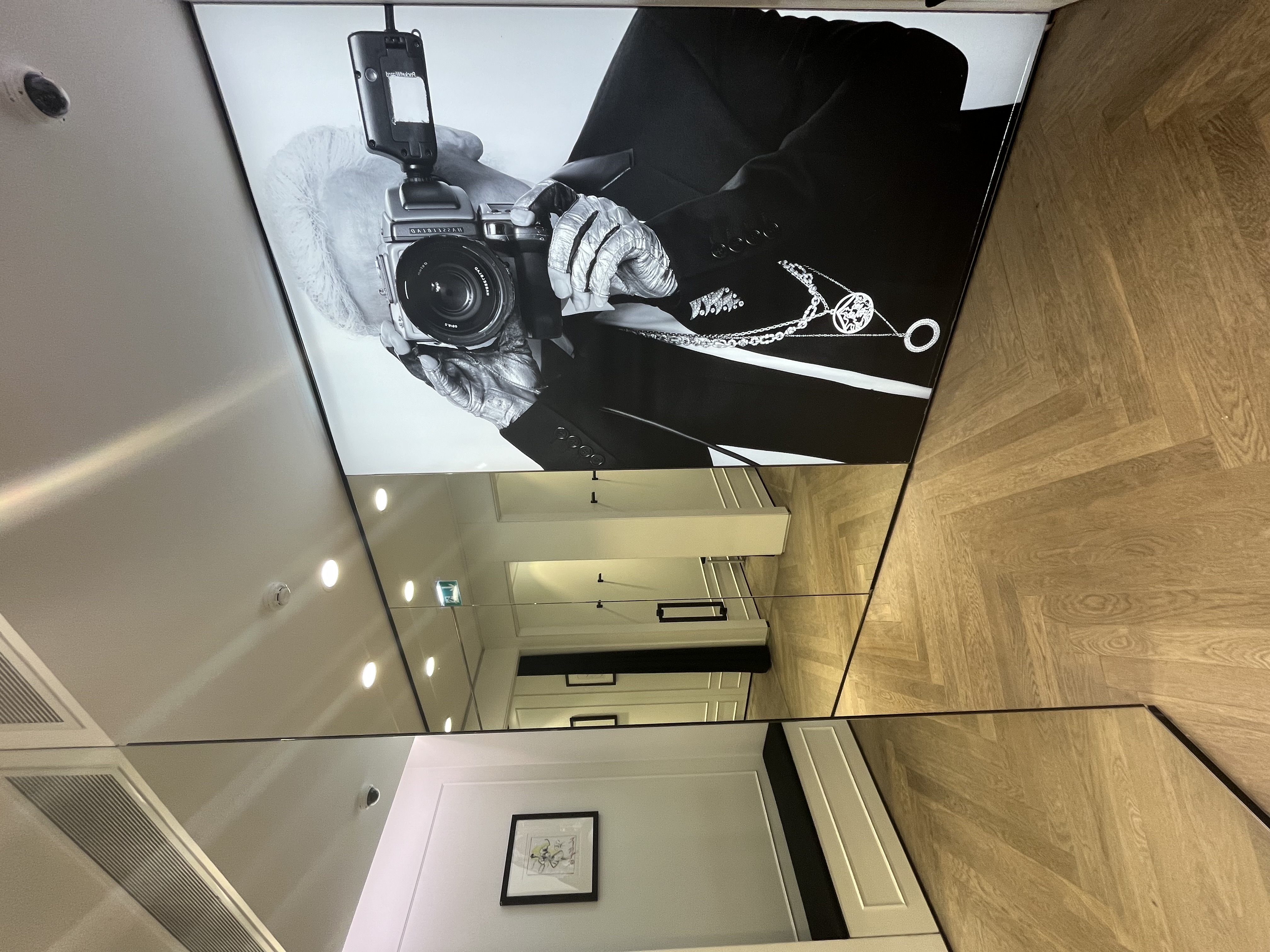 Images KARL LAGERFELD Outlet