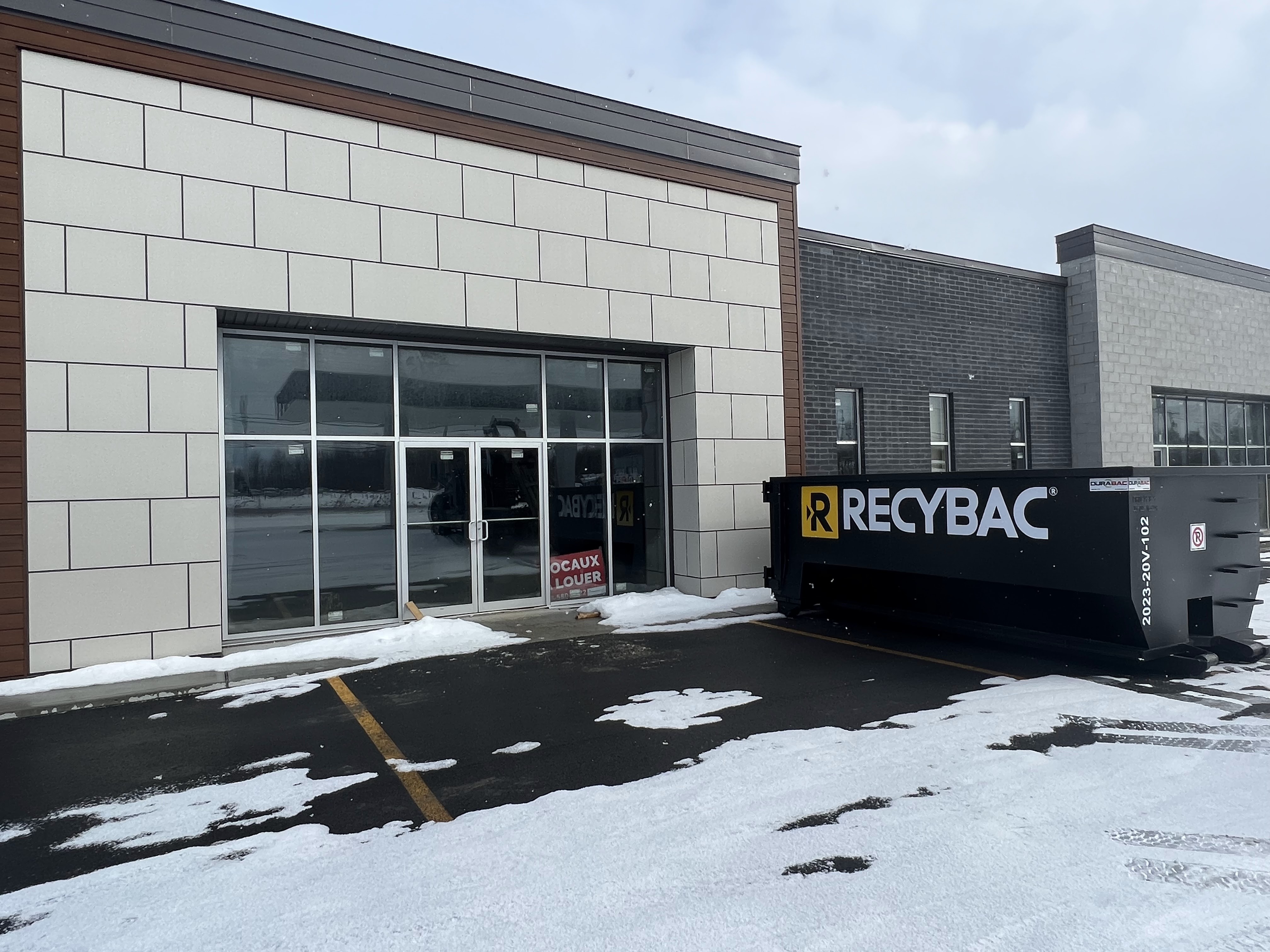 Images Location de conteneur RECYBAC Longueuil