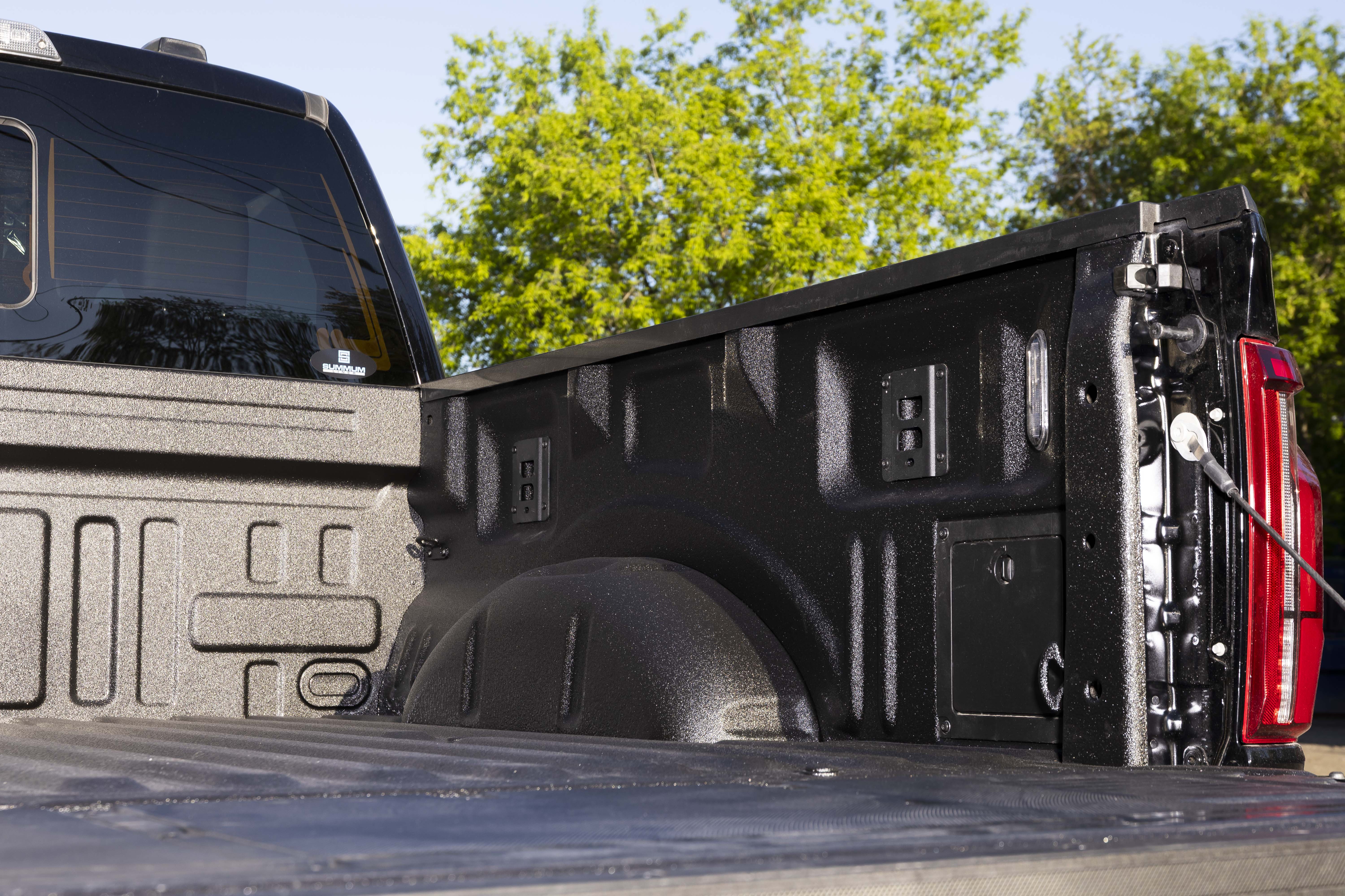 Images Summum Liner Terrebonne