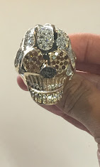 Luckys Boutique And Jewelry Logo