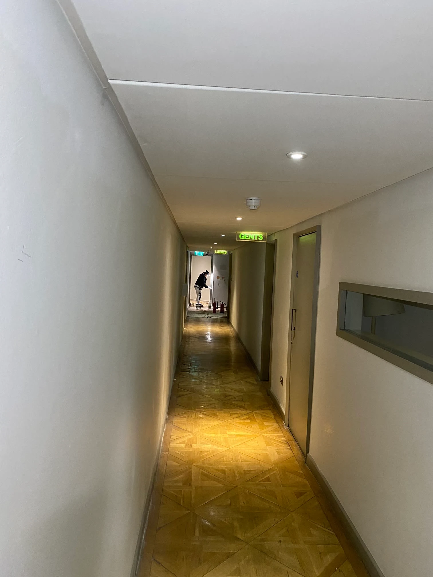 Images Vic's Decorators Ltd