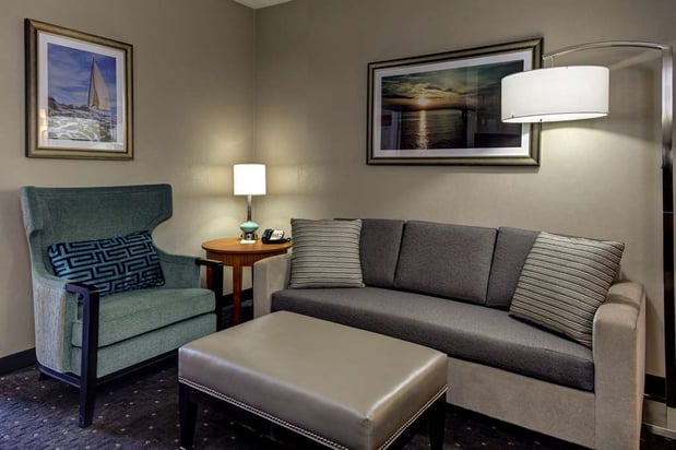 Images Embassy Suites by Hilton Williamsburg