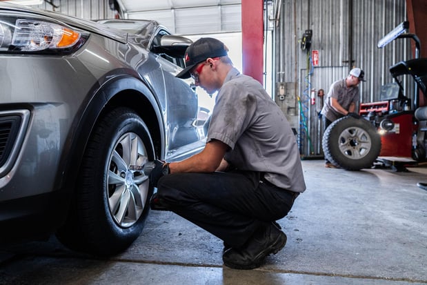 Images Longview Auto and Tire