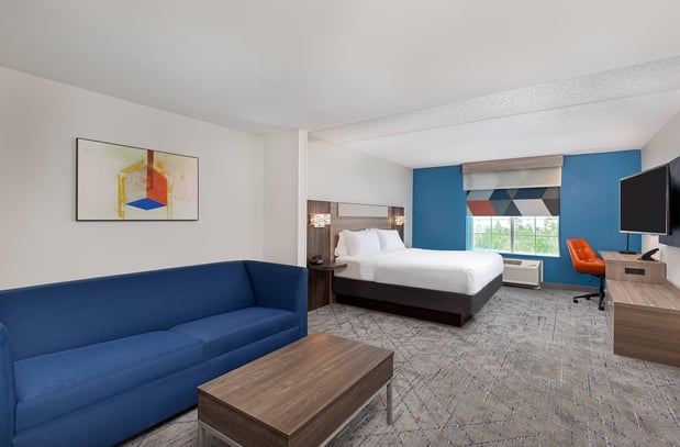 Images Holiday Inn Express & Suites Columbus at Northlake by IHG