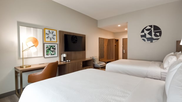 Images Holiday Inn Nashville Airport by IHG