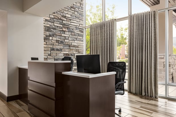 Images Holiday Inn Express & Suites Colorado Springs Central by IHG