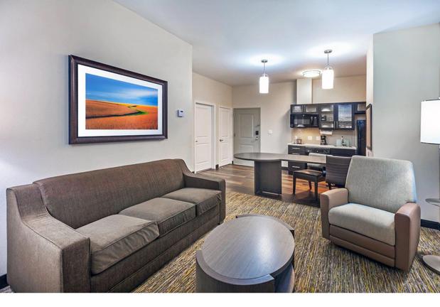 Images Candlewood Suites Midland SW by IHG