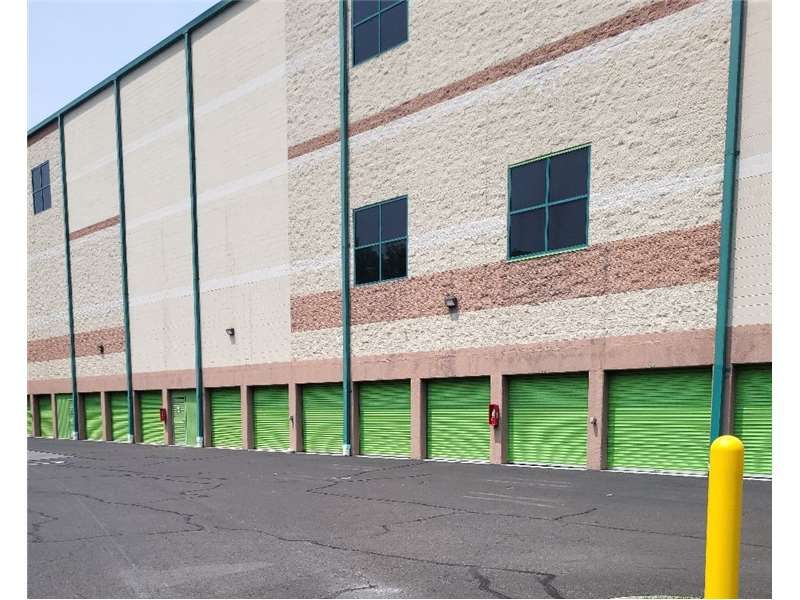 Exterior Units - Extra Space Storage at 72 N York Rd, Willow Grove, PA 19090