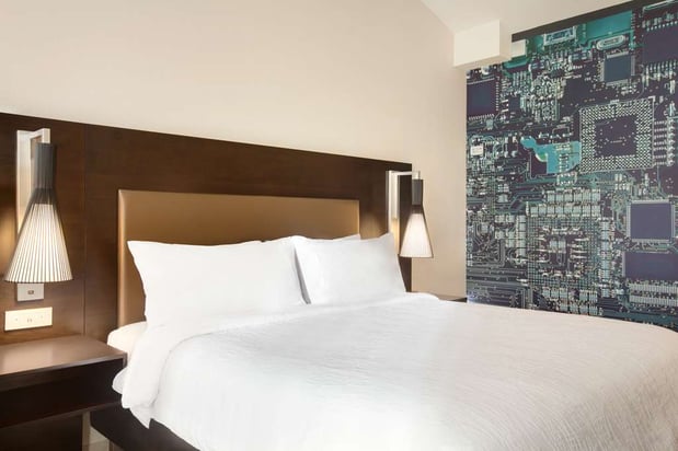 Images Hilton Garden Inn Cupertino