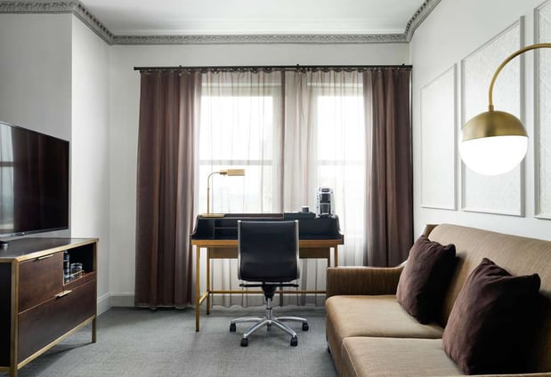 Images Hotel Phillips Kansas City, Curio Collection by Hilton