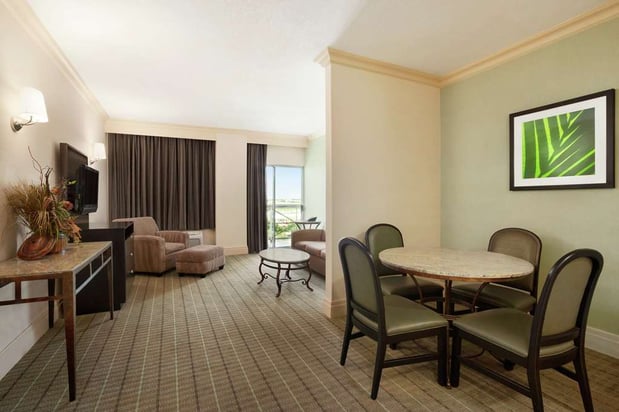 Images DoubleTree by Hilton Hotel Dallas - Love Field