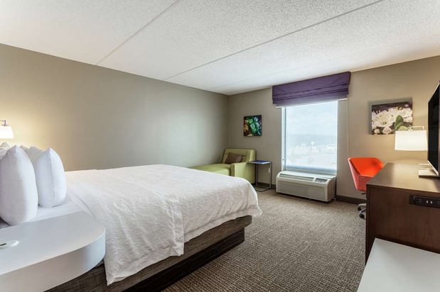 Images Hampton Inn & Suites Chicago-Libertyville
