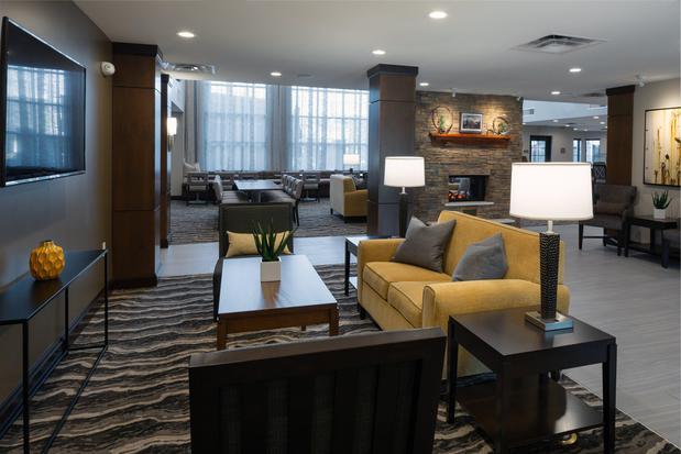 Images Staybridge Suites Phoenix – Biltmore Area by IHG