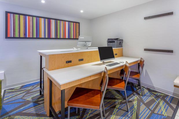 Images Holiday Inn Express Columbus - Ohio Expo Center by IHG