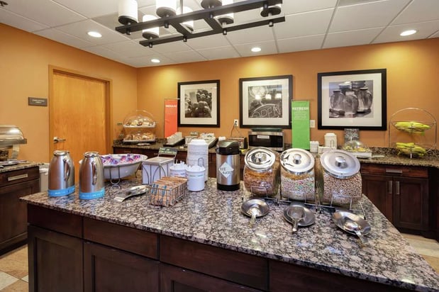 Images Hampton Inn & Suites Austin-Airport