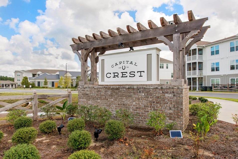 Capital Crest at Godley Station Apartment Homes Photo