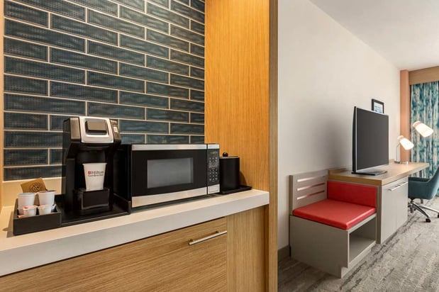 Images Hilton Garden Inn Nashville West End Avenue