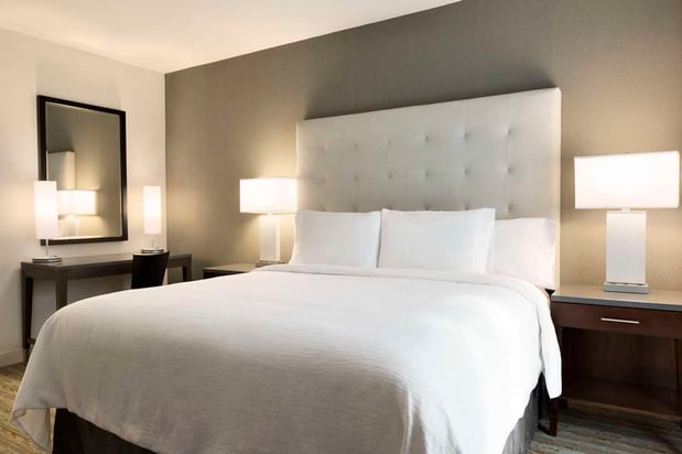Images Embassy Suites by Hilton Greenville Downtown Riverplace