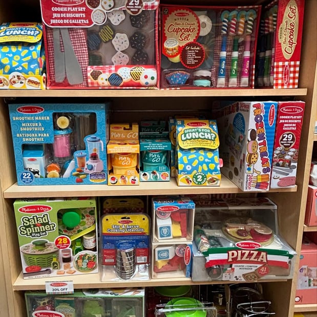 Images Piccolo Mondo Toys - Bethany Village Centre