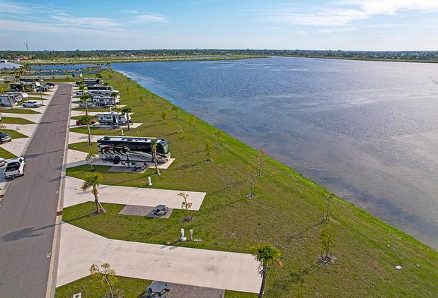 Images Encore Tranquility Lakes