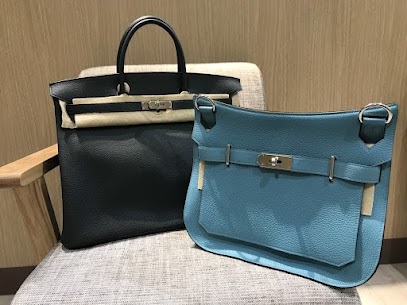 Images KOMEHYO（コメ兵）買取センターThe Kitahama PLAZA