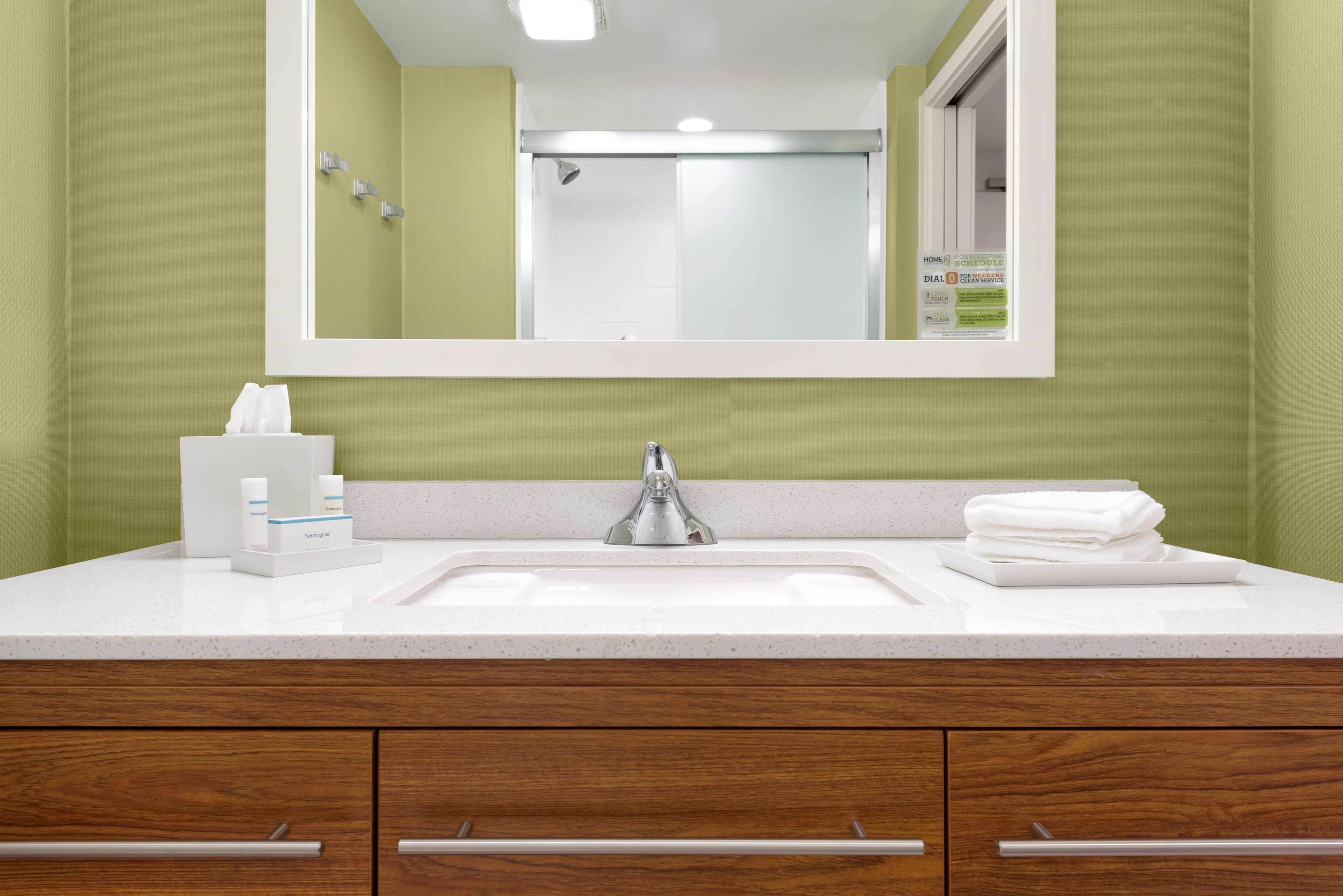 Home2 Suites by Hilton Milwaukee Airport