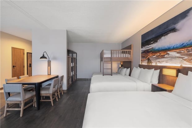 Images Starlite Yellowstone, Tapestry Collection by Hilton