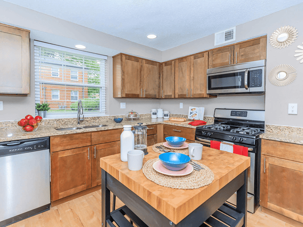 Images The District Apartment Homes