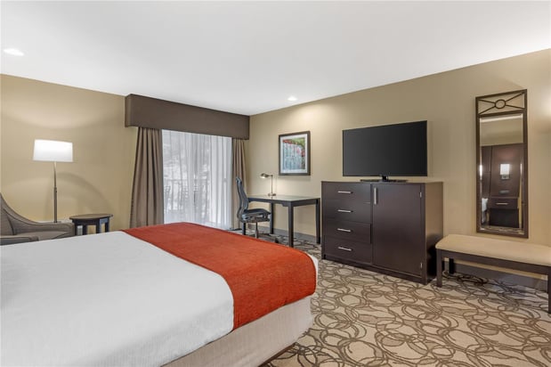 Images Best Western Plus Plaza by the Green