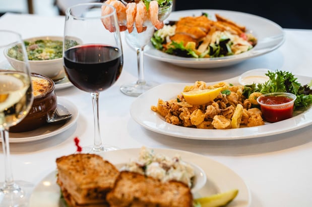 Images Holiday Inn Cleveland-Mayfield by IHG