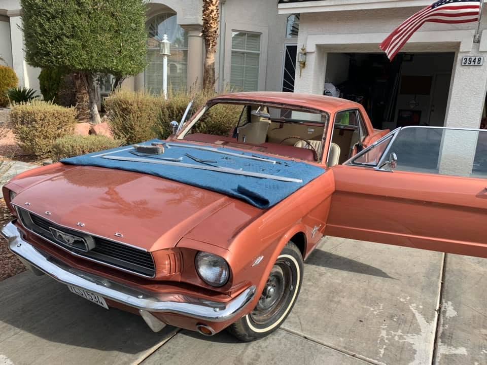 Aliante Auto Glass - Before classic car glass installation