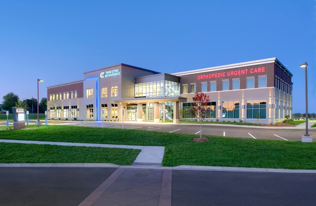 Images Twin Cities Orthopedics with Urgent Care Woodbury