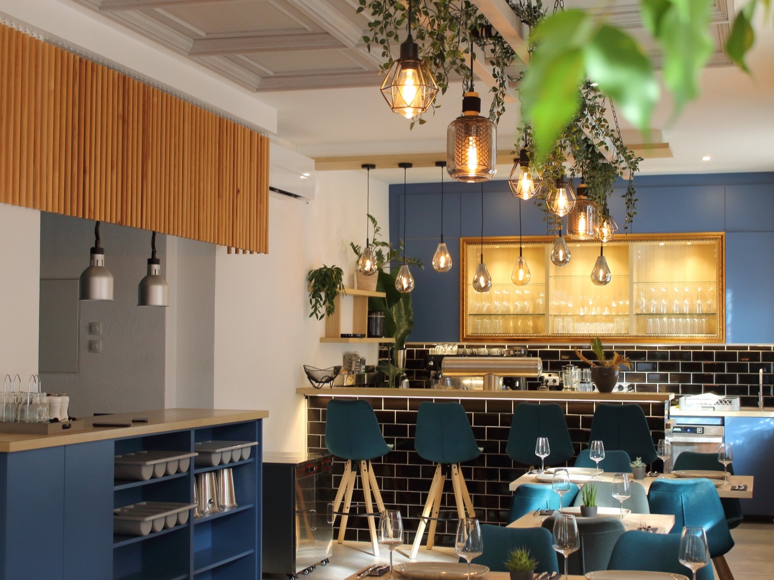 Bilder AROMA - Bar | Restaurant | Events