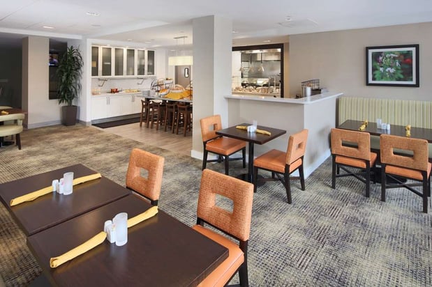 Images Hilton Garden Inn Reagan National Airport
