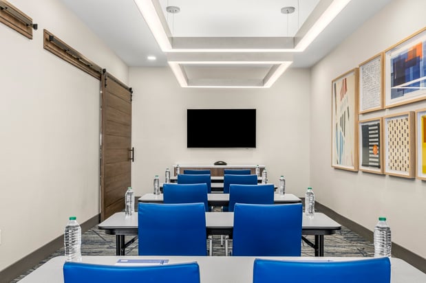 Images Holiday Inn Express & Suites Phoenix West - Tolleson by IHG