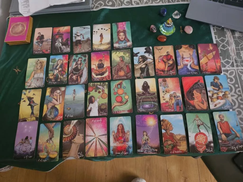 Images Emerald Empress Tarot 444