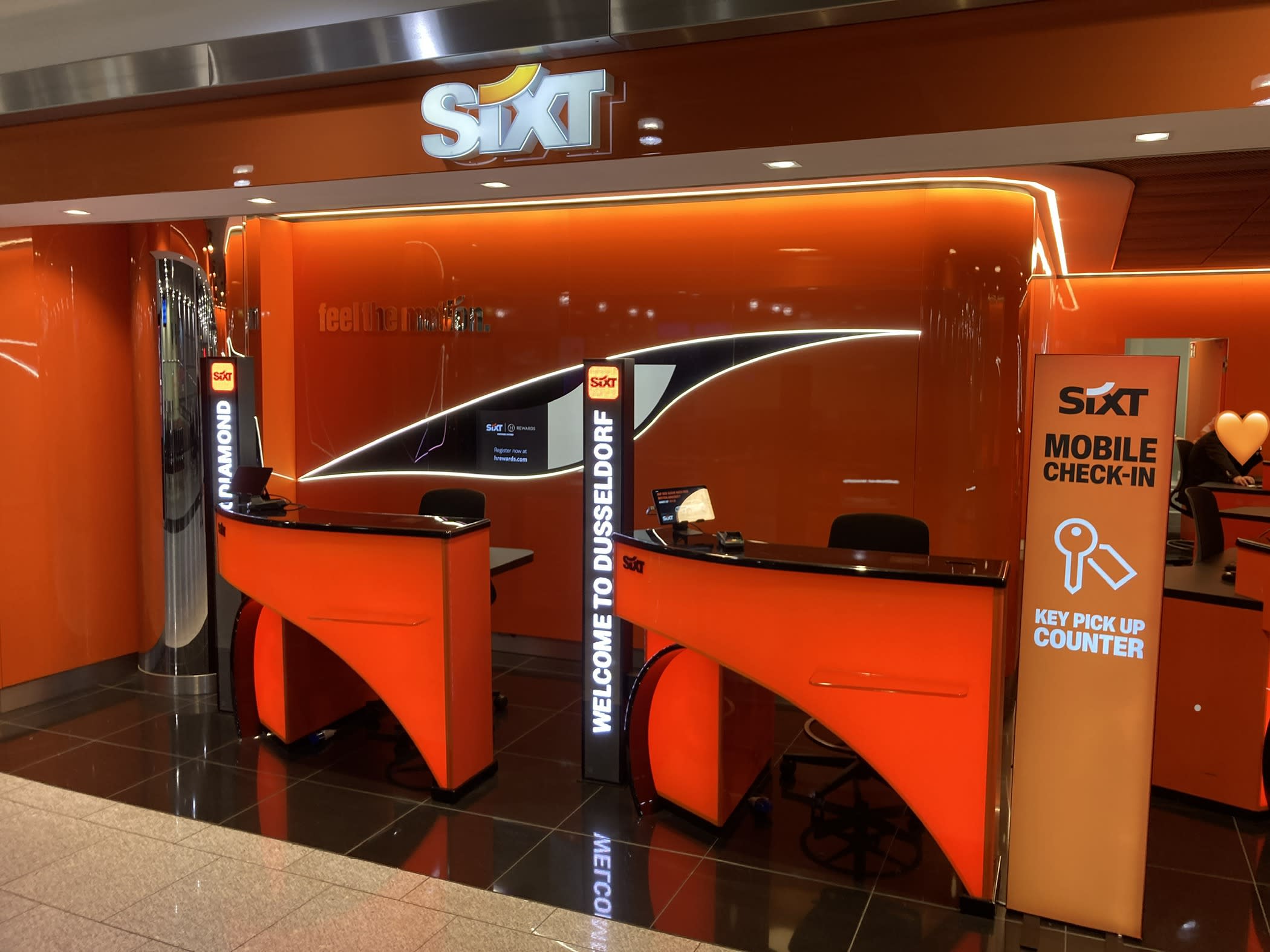 SIXT Autovermietung Düsseldorf Flughafen, Terminal Ring 1, Zentralgeb. in Düsseldorf