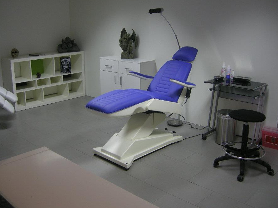 Triple Freaks Dein Tattoostudio zwischen Aarau und Zofingen, Dorfstrasse 37 in Safenwil