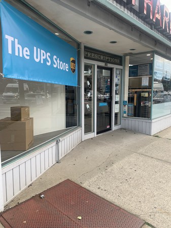 Images The UPS Store