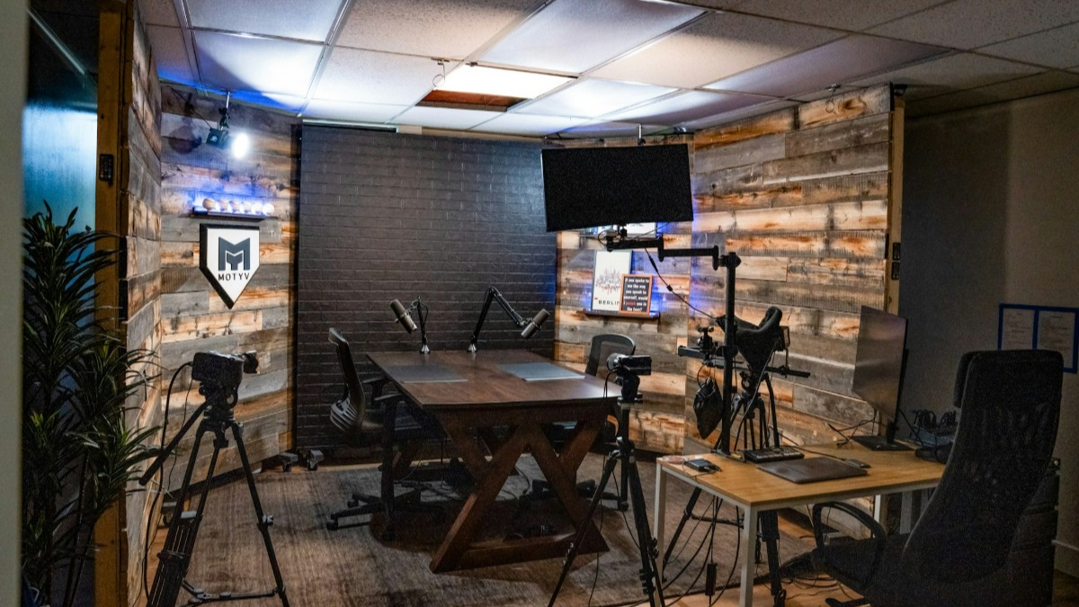 From Ogden, Motyv produces therapist-led podcasts and programs that help men strengthen faith, heal emotionally, and reclaim purpose.