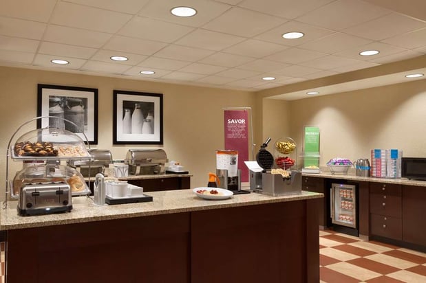 Images Hampton Inn & Suites Hartford/East Hartford