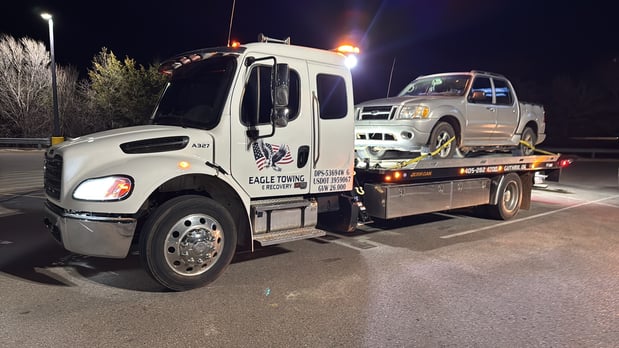 Images Eagle Towing & Recovery