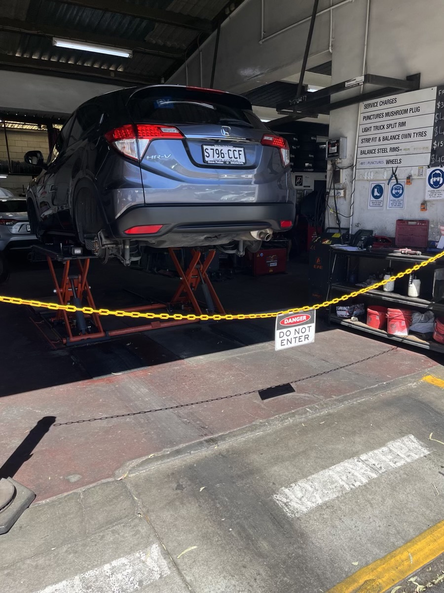 Images Bridgestone Select Tyre & Auto Croydon Park