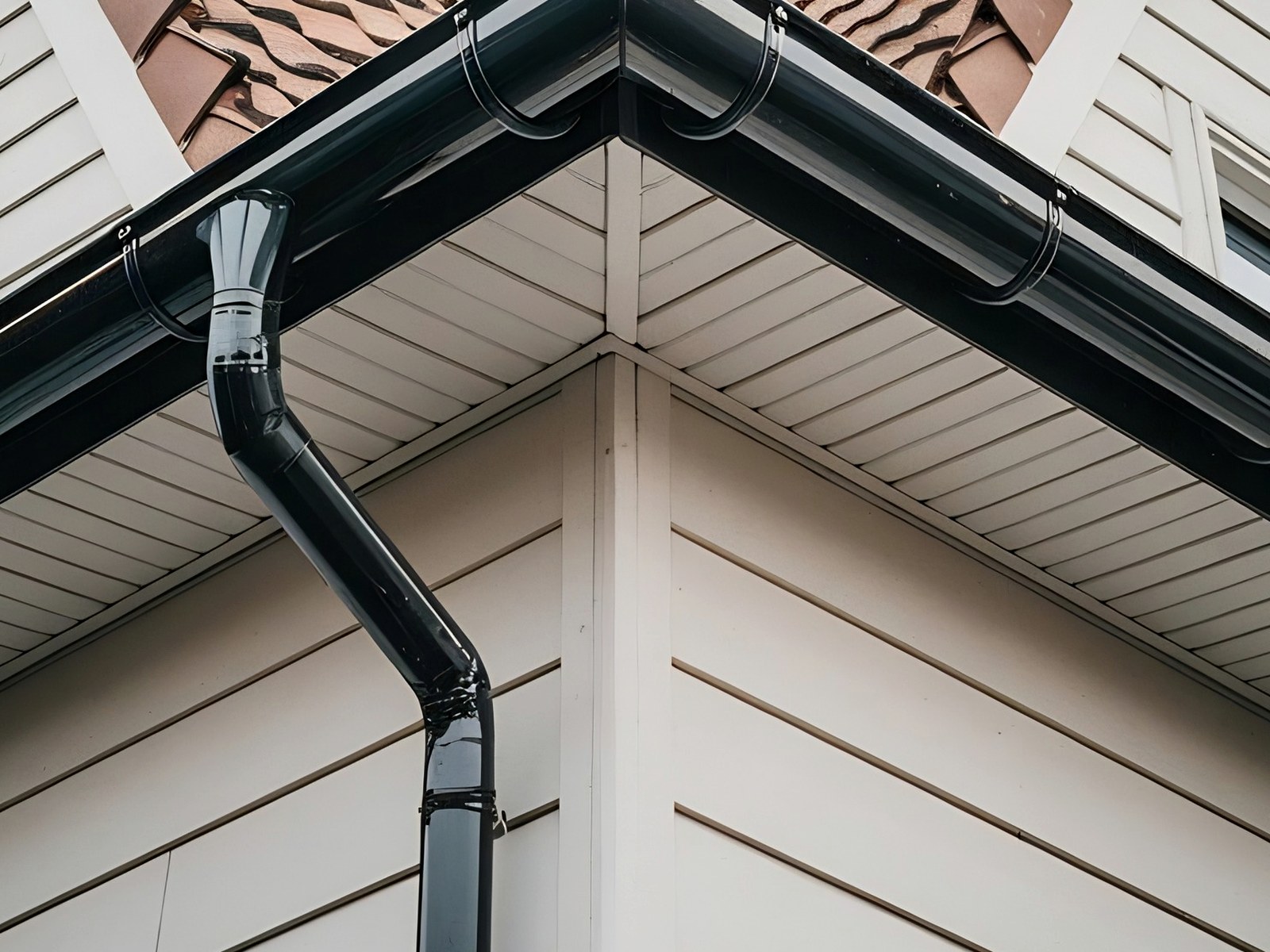 Astro Gutters