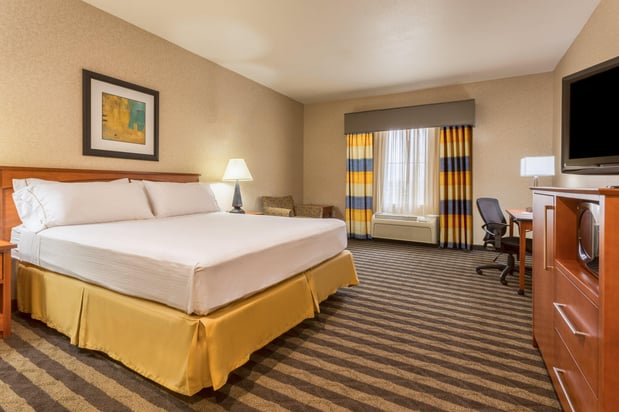 Images Holiday Inn Express & Suites Manteca City Center by IHG