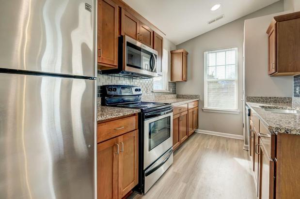 Images Webster Green Apartment Homes