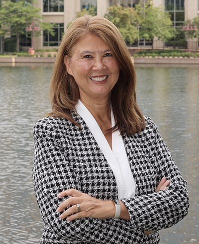 Images Lisa K Mulcare - Private Wealth Advisor, Ameriprise Financial Services, LLC