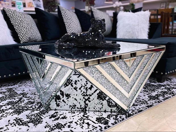 Images Bayou Furniture