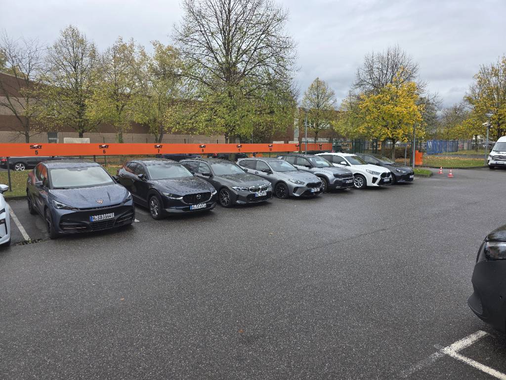 SIXT Mietwagen & Transporter mieten Köln Porz/Gremberghoven, Ettore-Bugatti-Str. 2 in Köln