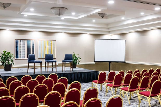 Images DoubleTree by Hilton Hotel Newark Airport